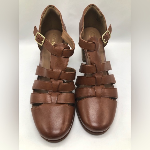 Clarks Artisan sandals, block heel, open side, brown, tan, heel, shoes - Picture 10 of 12